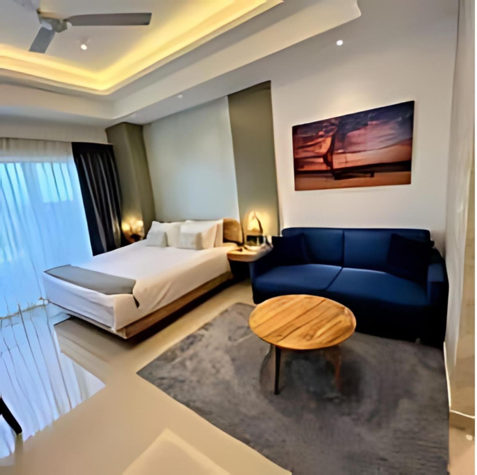 Negombo Ocean Breeze - Bliss On The Beach Luxury Apartments By Serendib Vacation Exterior photo