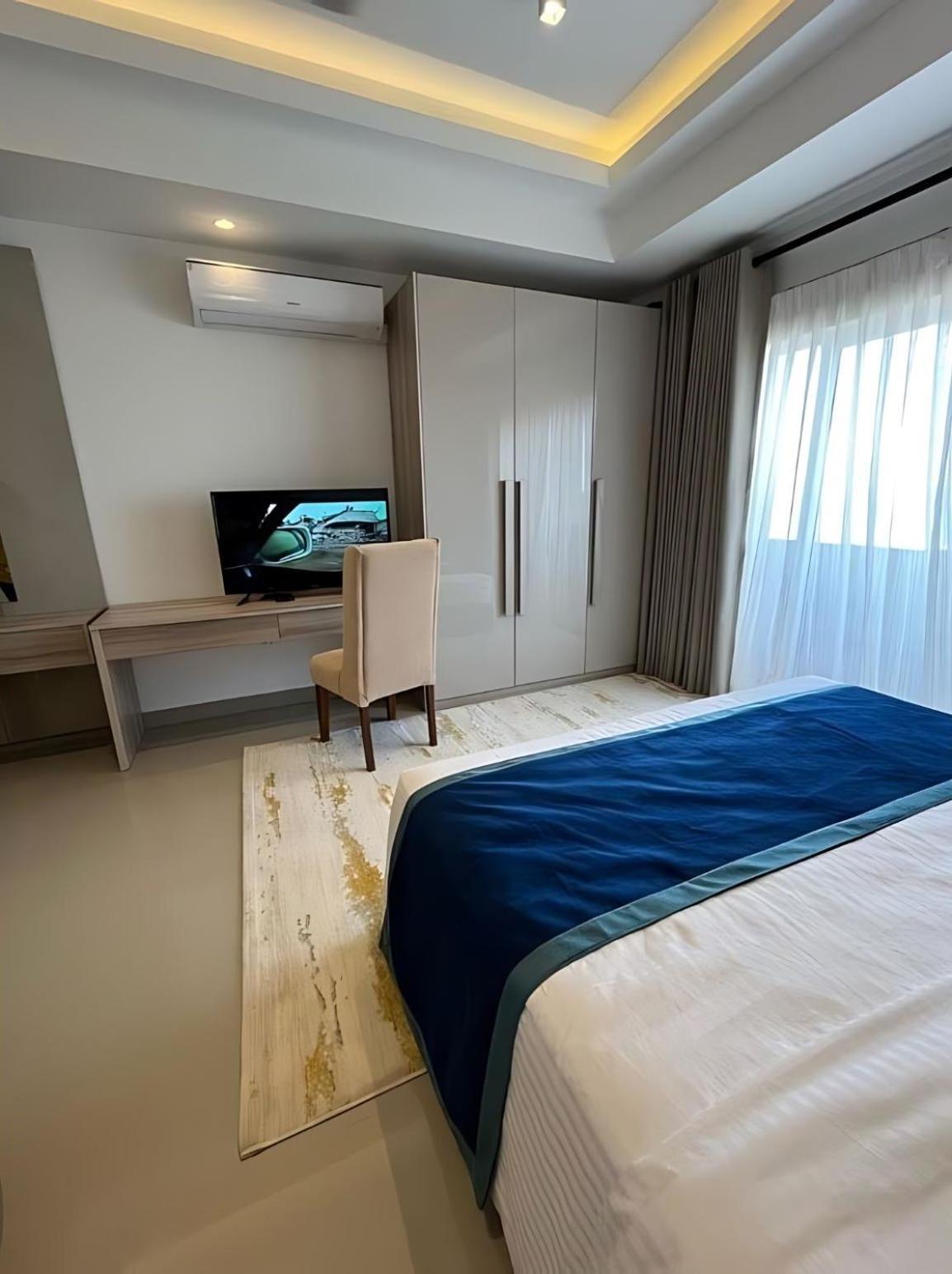 Negombo Ocean Breeze - Bliss On The Beach Luxury Apartments By Serendib Vacation Exterior photo