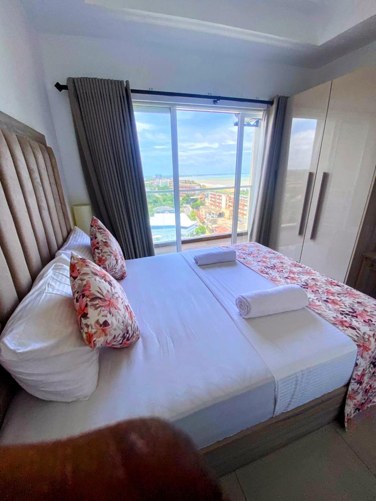 Negombo Ocean Breeze - Bliss On The Beach Luxury Apartments By Serendib Vacation Exterior photo